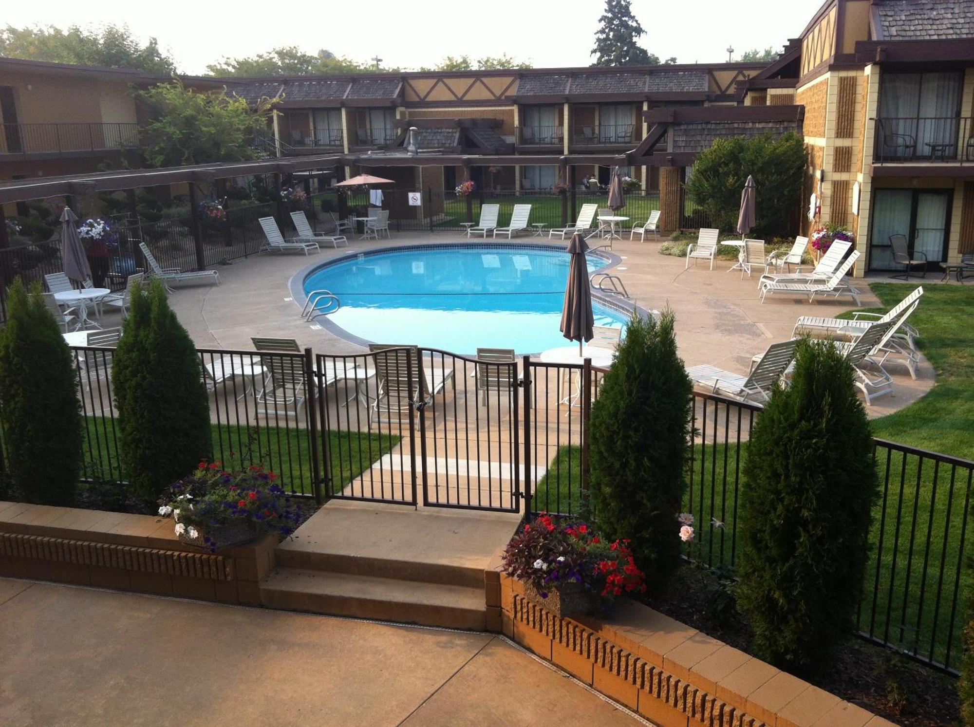 Red Lion Hotel Yakima Center מראה חיצוני תמונה
